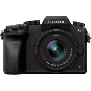 Panasonic DMC-G70 + Lumix G Vario 14-42mm f/3.5-5.6 MEGA OIS Zwart