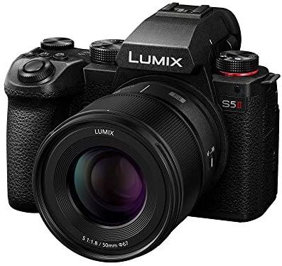 Panasonic Lumix DC-S5 II, Spiegellose Vollformatkamera, mit 50-mm-F1,8-Objektiv, 4K 60p und 6K 30p, Flip-Screen, WLAN, Hybrid-Phasen-AF mit 779 Messfeldern, Active IS, Schwarz