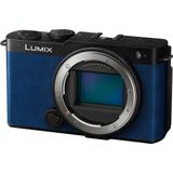 Panasonic Lumix DC-S9E-A Spiegellose Vollformatkamera, Open Gate Vlogging, 24,2 MP, 6K/4K, 779-Punkt-PDAF, Bildstabilisierung, LUT, 180°-Flexibler-Monitor, 5 GHz WLAN Blau, Kameragehäuse