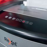 AKTION: Rexel XP426+ Aktenvernichter mit Partikelschnitt P-4, 4 x 30 mm, bis 26 Blatt, grau mit CashBack