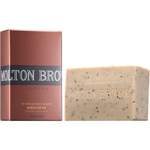 M.Brown - Re-Charge Black Pepper - Bodyscrub Bar - Zwart - Natuurlijke Ingrediënten