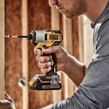 Akku-Schlagschrauber DCF840NT, 1/4', 18V ohne Akku und Ladegerät in tstak - Dewalt