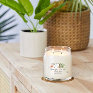 Yankee Candle - Coconut Beach Signature Medium Jar