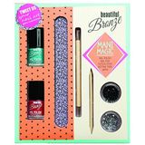 Sunkissed - Mani Magic - Cadeauset - Inhoud 2 x Nagellak - Nagelvijl - Nagelsieraden