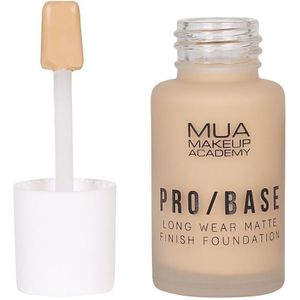 MUA Makeup Academy PRO / BASE Long Wear Matte Finish Foundation 30 ml #150