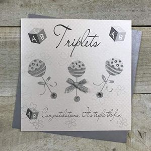 WHITE COTTON CARDS Drillingen Silver rammelaars ""Congratulations IT 'S Triple de Fun New Baby Card"", handgemaakt, wit