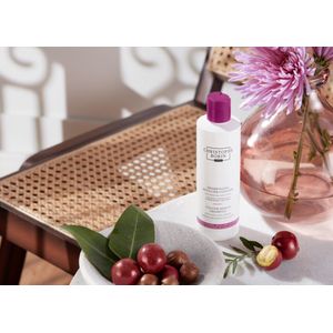 Christophe Robin Color Shield Shampoo with Camu-Camu Berries Voedende Shampoo  voor Gekleurd en Highlighted Haar 250 ml