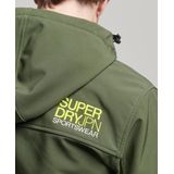 Superdry - Hooded Soft Shell Jacket - Jas - Dark Moss Green - Capuchon met Verstelbaar Trekkoord