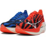Mizuno - WAVE REBELLION PRO 3 - Hardloopschoenen - Ignition Red/White/Baseball Blue