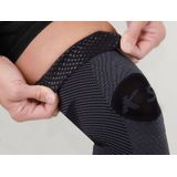 OS1st KS7 kniebandage maat S – zwart – jumpers knee – runners knee – artritis – patella tendinitis – pijnlijke knie – gezwollen knie – vermindert zwelling – verlicht kniepijn - compressie