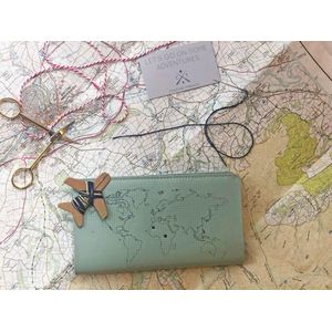 Leren reisportemonnee om zelf te personaliseren Licht Blauw // Stitch Travel Wallet Mint