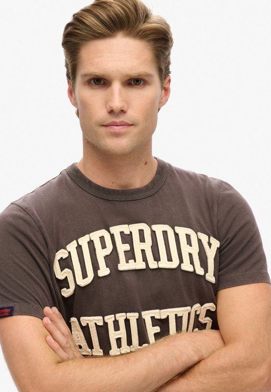 Superdry - Vintage Athletic - T-shirt - Bruin - Katoen
