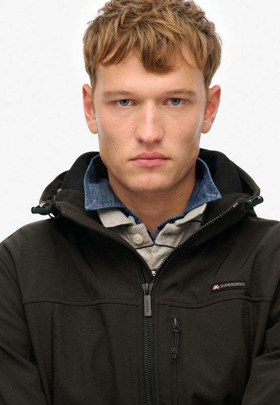 SUPERDRY Trekker Jas - Zwart - Gewatteerd - Softshell Mouwen