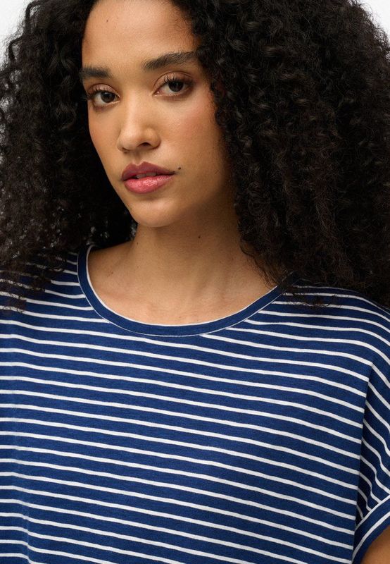 Superdry - Studios Loose - T-shirt - Zwart - 60% Katoen 40% Lyocell