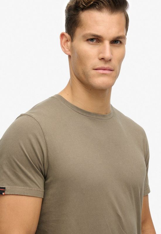 Superdry - Classic Essential - T-shirt - Relaxed Fit