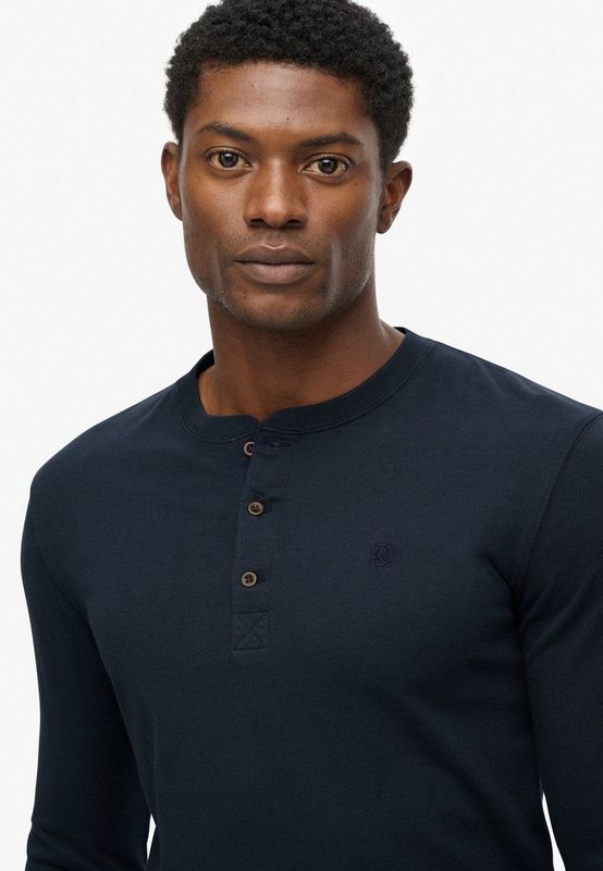 Superdry - Classic Essential Grandad - T-shirt - Lange Mouwen