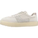 Clarks - Tor 80 - Sneakers - Gebroken Wit - Nubuckleer en Suède
