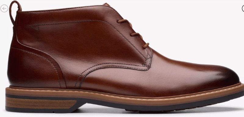 Clarks - Aldwin Chukka - Laarzen - Licht Goudbruin - Premium Leer
