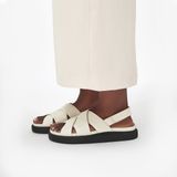 Clarks - Aristella Sun - Sandalen - Crèmekleurig - Leren Bovenwerk