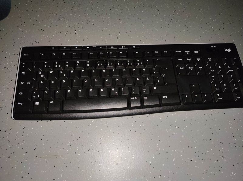 Logitech K270 Draadloos Toetsenbord - Volledig Formaat - Duits - Draadloos