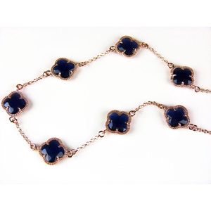 model 10 Fiori collier in zilver roze verguld 10 donkerblauwe klavers