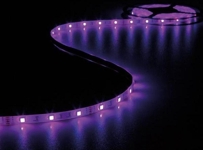 Perel - RGB Ledstrip Set - 5 Meter - 150 Leds - Inclusief RGB-controller en Voeding