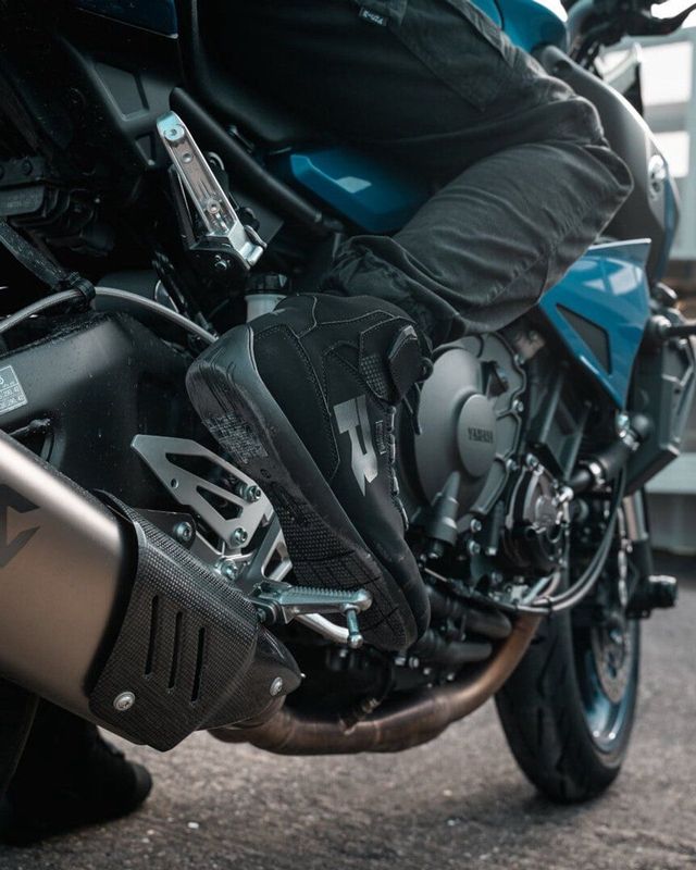 Richa - Escape WP - Motorschoen - Zwart - Microvezel en Nylon Mesh