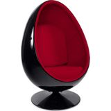 The ""Egg"" Chair (Zwart-Rood)