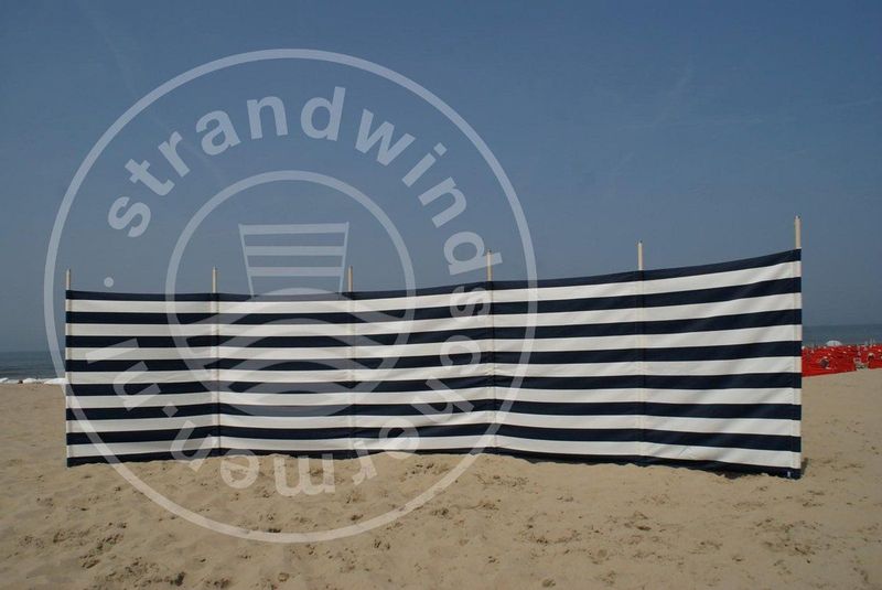 Strand Windscherm 7 meter dralon marine blauw/wit met houten stokken