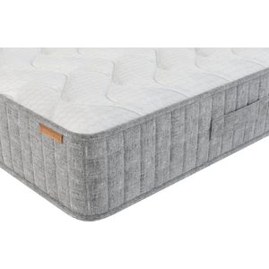 Matras Namaste  MET  EEN TOPLAAG VAN 4 CM  FLO FOAM - Mon lit et moi - 140*190 - tweepersoons - Hoogte 22 Cm - koudschuim verrijkt met latex 40kg/m³ + 4 cm FLO foam - 7 zones - Stevig- Made in Belgium - 5 jaar Garantie