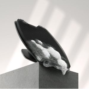 The Premium siliconen scrubber voor het voeden, reinigen en exfoliëren van uw huid - Schuimende borstelharen met ergonomische antisliphandgreep, langdurig