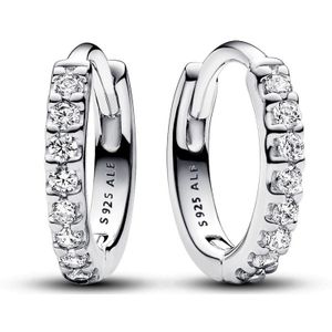 PANDORA Timeless Funkelnde Huggie Ohrringe aus Sterling Silber mit Zirkonia, 293015C01