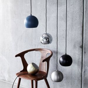 FRANDSEN hanglamp Ball, nikkelkleurig satijn, Ø 18 cm