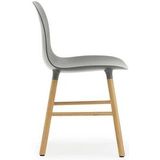 Normann Copenhagen Form Chair eetkamerstoel - Grijs met eiken onderstel