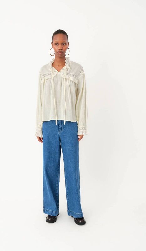 Lollys Laundry - Blouse - Crème - 100% Viscose - Rechte Mouwen - Klassieke Kraag