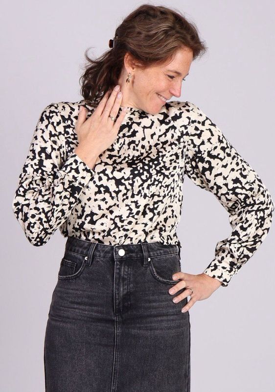 Moss Copenhagen - Naime Irida - Blouse - Zwart-Beige - Losse Fit, Lange Mouwen, Knoopsluiting