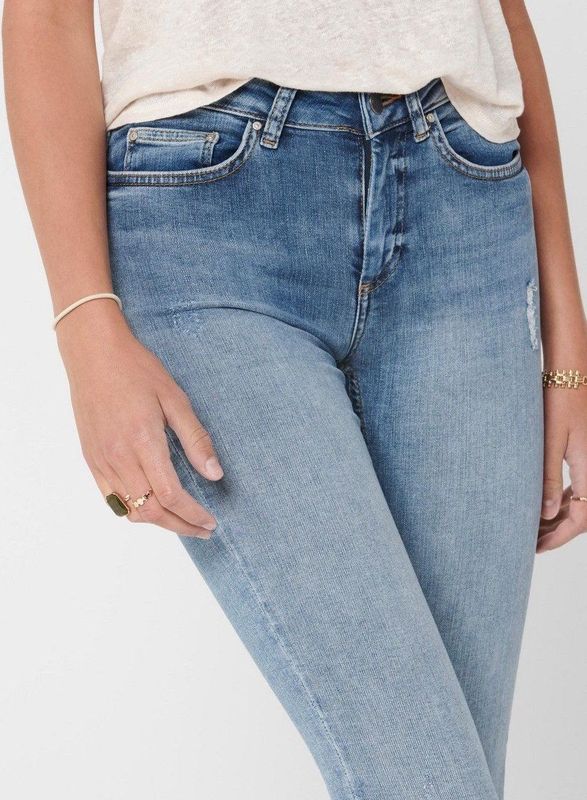 ONLY Ankle-Jeans ONLBLUSH MID SK ANK RW REA333NOOS mit Destroyed Effekt