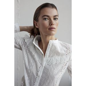 Vero Moda - VMNORA SHIRT NOOS - Blouse - Geborduurd - Hoge Hals - Lange Mouwen