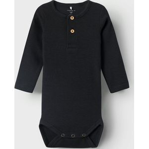 Baby romper zwart met opdruk mama heeft de tofste collega's Â©maat 56 zwangerschap aankondiging