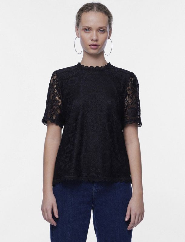 Pieces T-shirt Pcolline Ss Lace Top Noos Bc 17148711 Black Dames