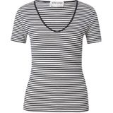 Vmpepper - T-shirt - Zwart - Korte Mouwen - V-Hals