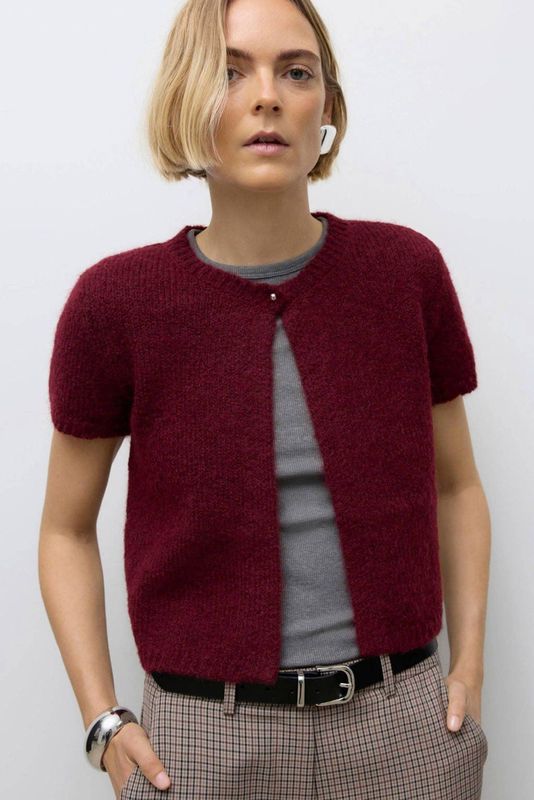 Awsilja - Gebreid Vest - O-hals - Korte Mouwen - Knoopsluiting - Regular Fit