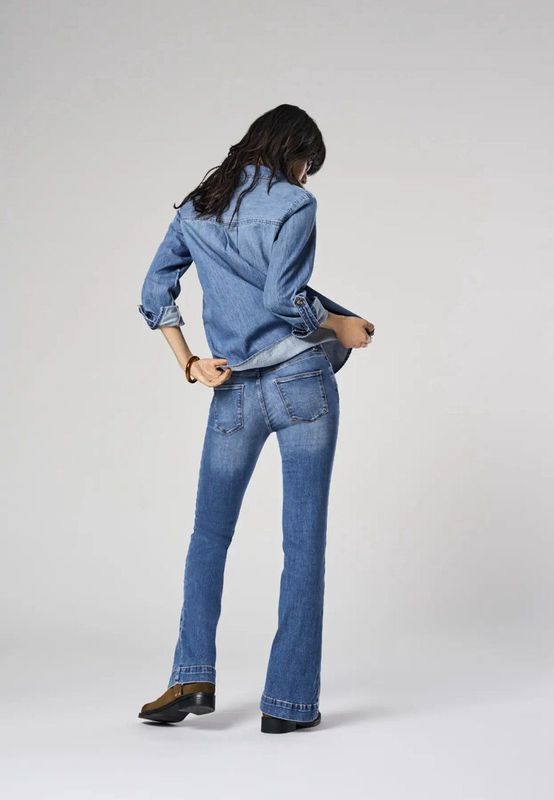 Onlblush - Retro Flared Fit Jeans - Mid Waist