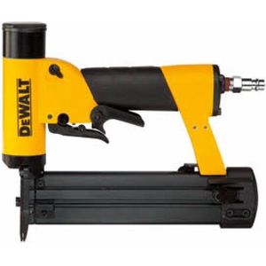 DeWALT DPN2330-XJ Pneumatische Tacker Voor Koploze Brads In Koffer - 23 Gauge - 10-30mm