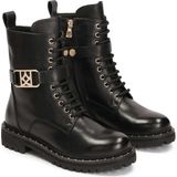 Classic boots with detachable strap