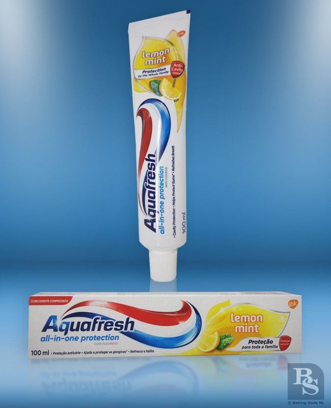 Aquafresh Tandpasta mild & Minty 100 ml