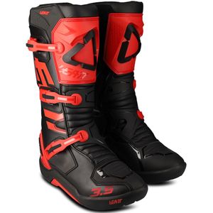Safe and comfortable 3.5 motocross boots with ventilated mesh lining