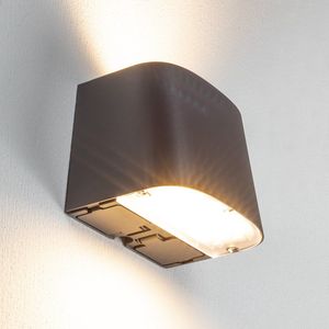 Dimbare wandlamp met stopcontacten voor buiten - Ares