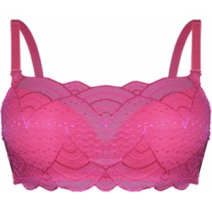 Bh voorgevormd met beugel bewerkt met kant 65B fuchsia