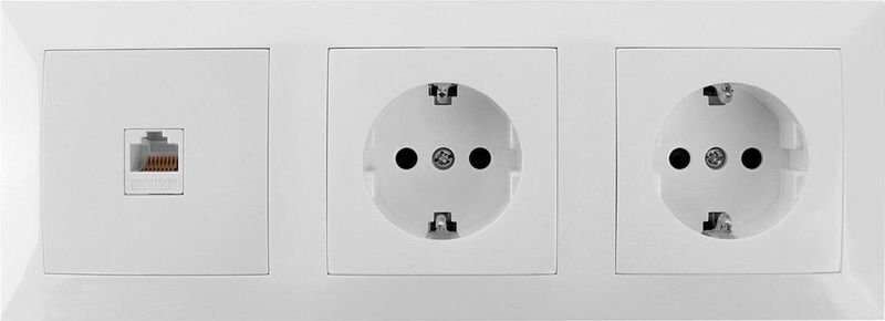 Aigi Cika - Inbouw - Wandcontactdoos - Wit - 2-voudig Stopcontact - 1-voudig UTP CAT5E - Randaarde - Incl. Afdekraam